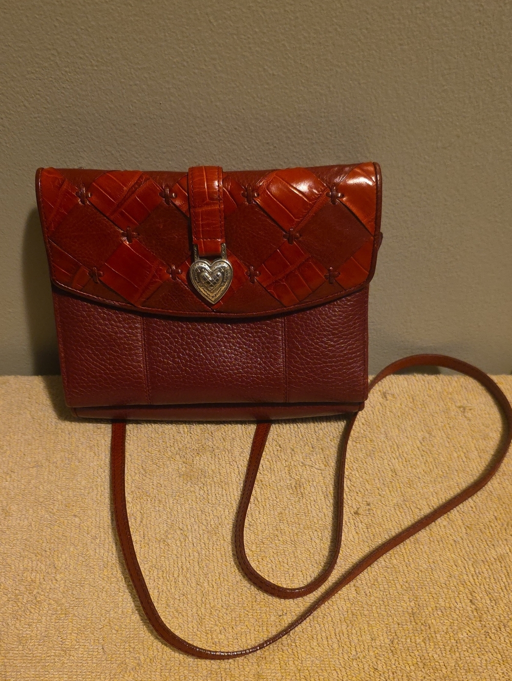 Brighton-Heart Folding Crossbody Bag - Inv.521